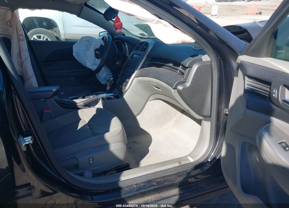 2015 CHEVROLET MALIBU VIN: 1G11B5SL5FF137551