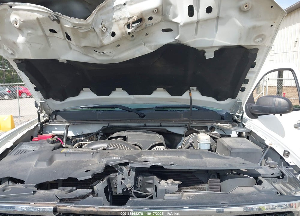 2011 CHEVROLET SILVERADO 1500 VIN: 3GCPKSE36BG152225