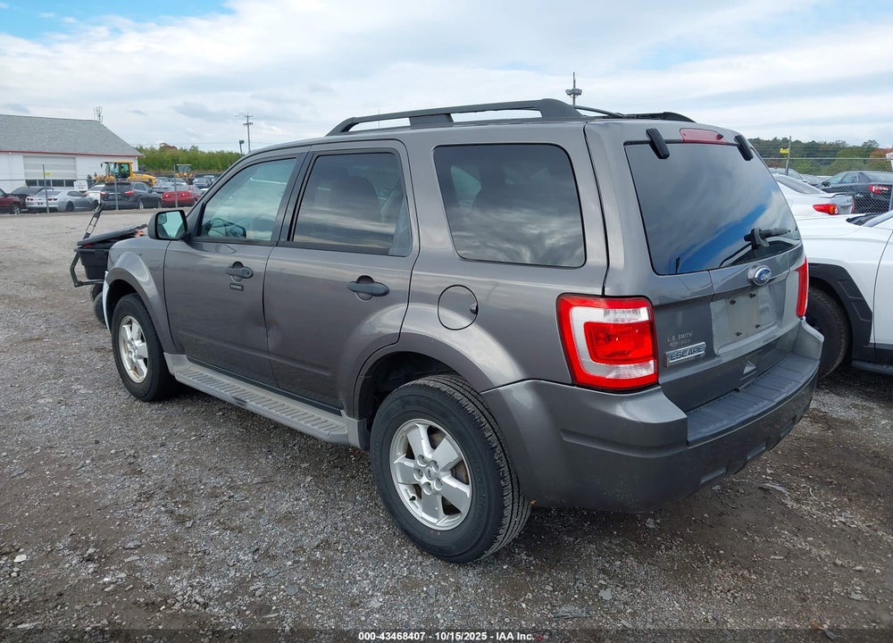 2010 FORD ESCAPE XLT VIN: 1FMCU0D70AKB56629