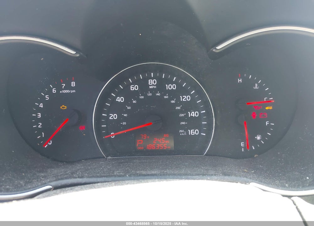 2015 KIA SORENTO LX VIN: 5XYKT3A60FG633394