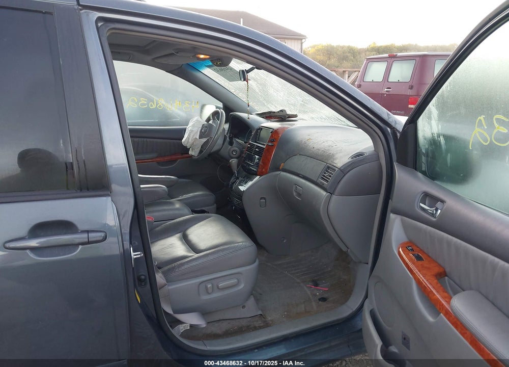 2009 TOYOTA SIENNA XLE VIN: 5TDZK22C29S226684