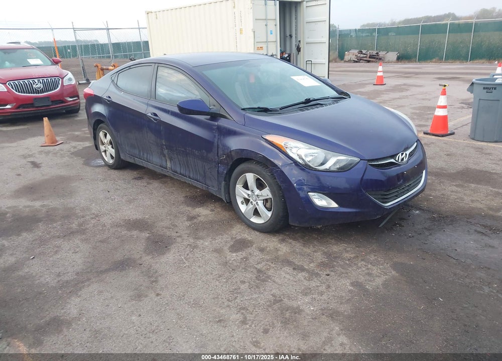 2013 HYUNDAI ELANTRA GLS VIN: 5NPDH4AE4DH277075