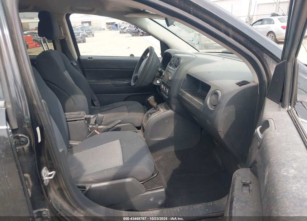 2010 JEEP COMPASS VIN: 1J4NT4FA4AD516774