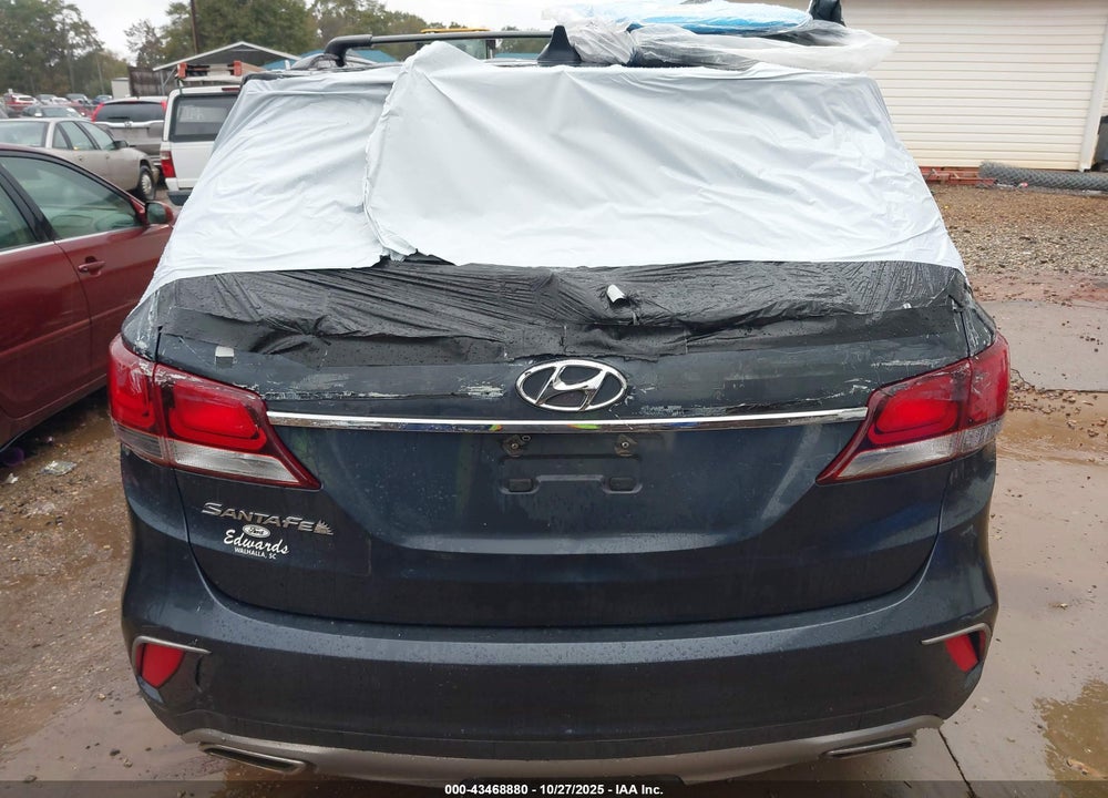 2017 HYUNDAI SANTA FE VIN: KM8SN4HF6HU205316