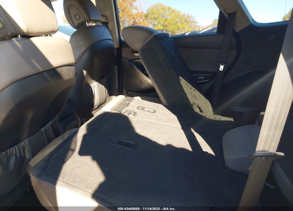 2017 HYUNDAI SANTA FE VIN: KM8SN4HF6HU205316