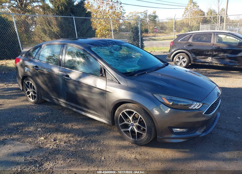 2015 FORD FOCUS SE VIN: 1FADP3F29FL346083
