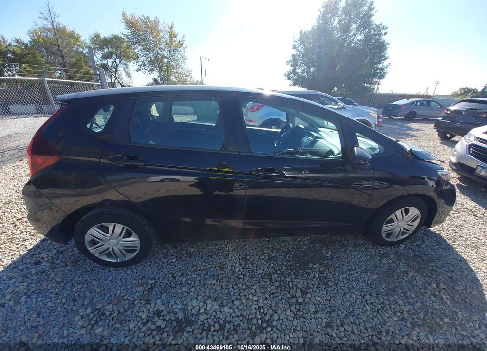 2019 HONDA FIT VIN: 3HGGK5H45KM711837
