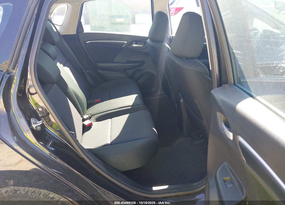 2019 HONDA FIT VIN: 3HGGK5H45KM711837