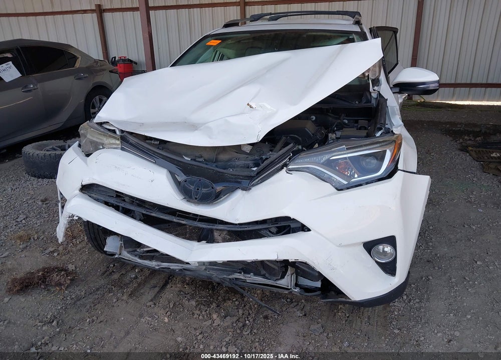 2016 TOYOTA RAV4 VIN: JTMRFREV8GD192303