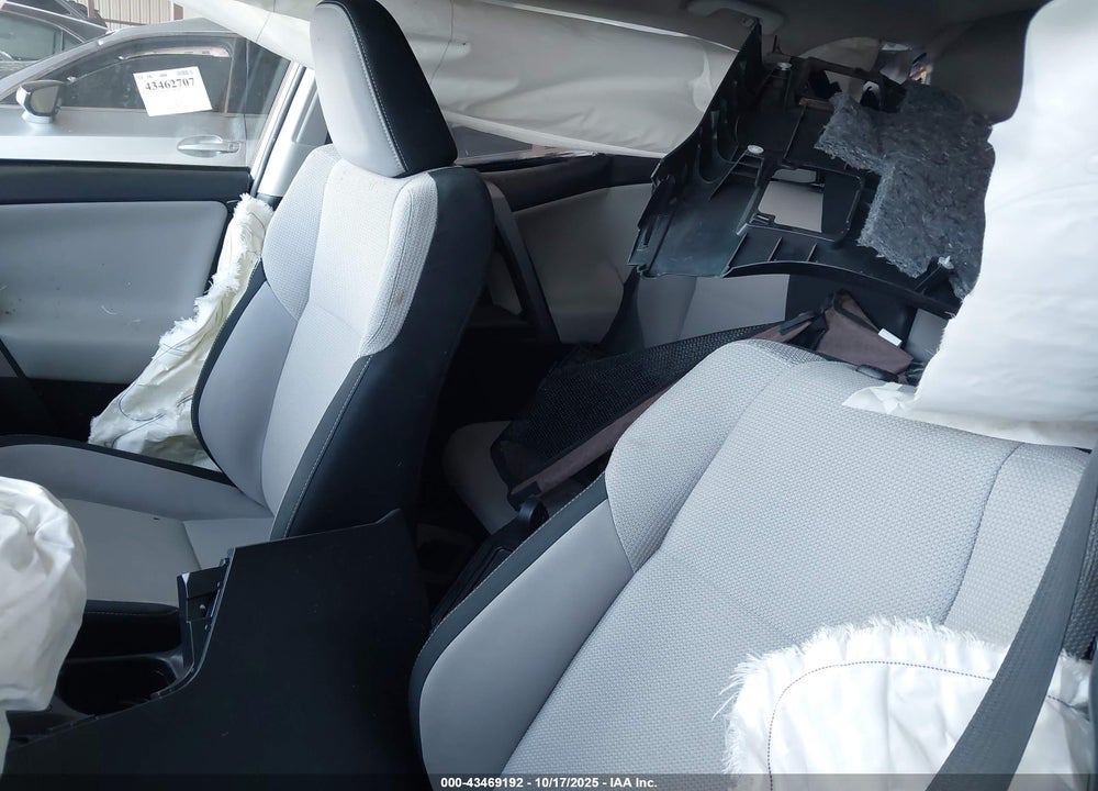 2016 TOYOTA RAV4 VIN: JTMRFREV8GD192303