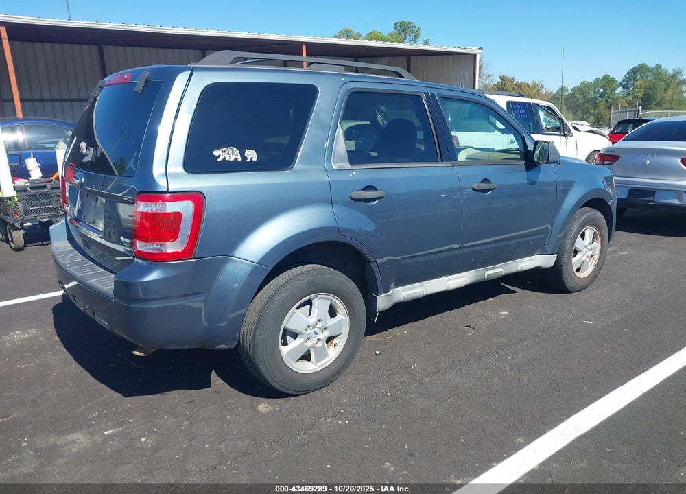 2010 FORD ESCAPE XLT VIN: 1FMCU0DG2AKA43118