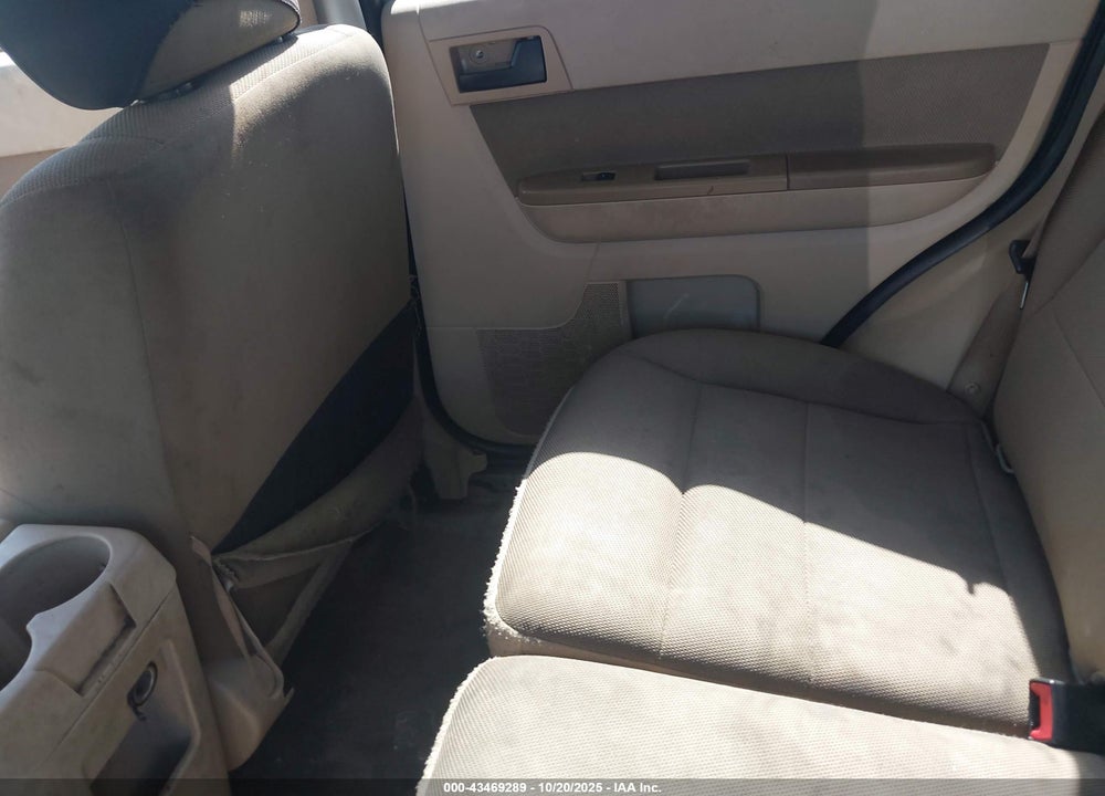 2010 FORD ESCAPE XLT VIN: 1FMCU0DG2AKA43118
