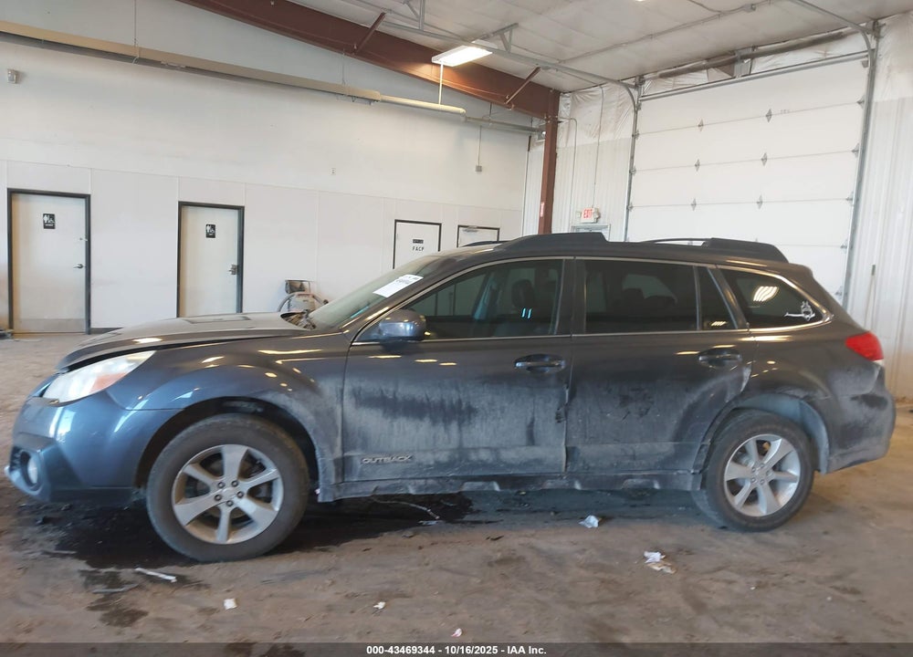 2014 SUBARU OUTBACK 2.5I LIMITED VIN: 4S4BRCLC2E3315339