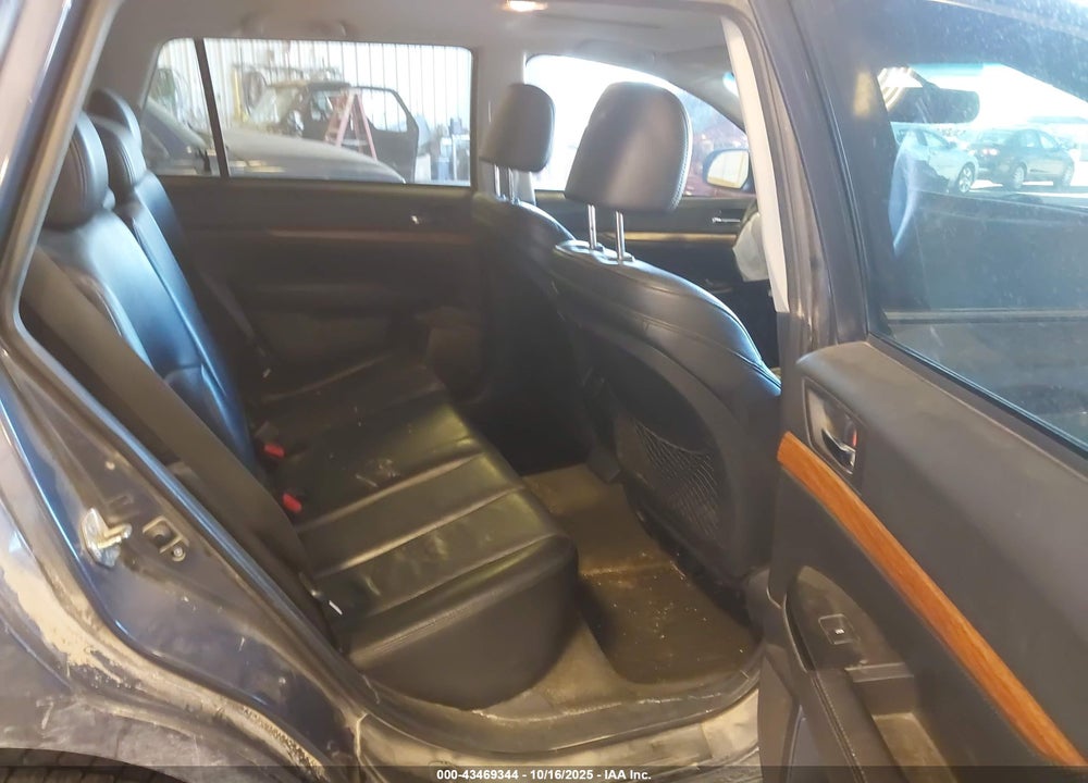 2014 SUBARU OUTBACK 2.5I LIMITED VIN: 4S4BRCLC2E3315339