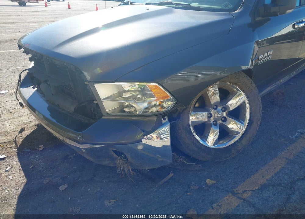 2017 RAM 1500 VIN: 1C6RR7LM6HS875157
