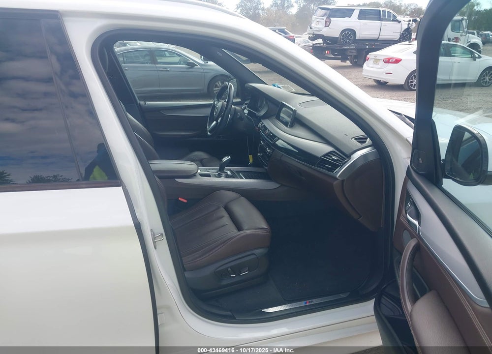 2016 BMW X5 XDRIVE35I VIN: 5UXKR0C53G0P25851