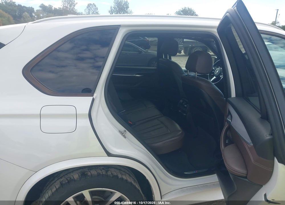 2016 BMW X5 XDRIVE35I VIN: 5UXKR0C53G0P25851