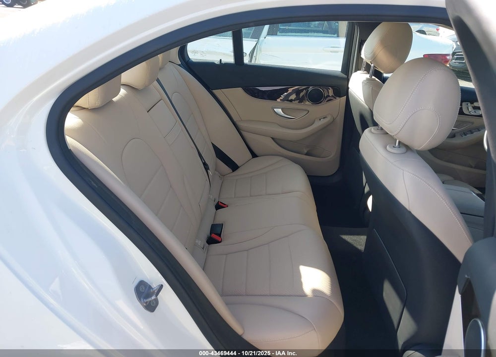 2018 MERCEDES-BENZ C 300 VIN: 55SWF4JB9JU282205
