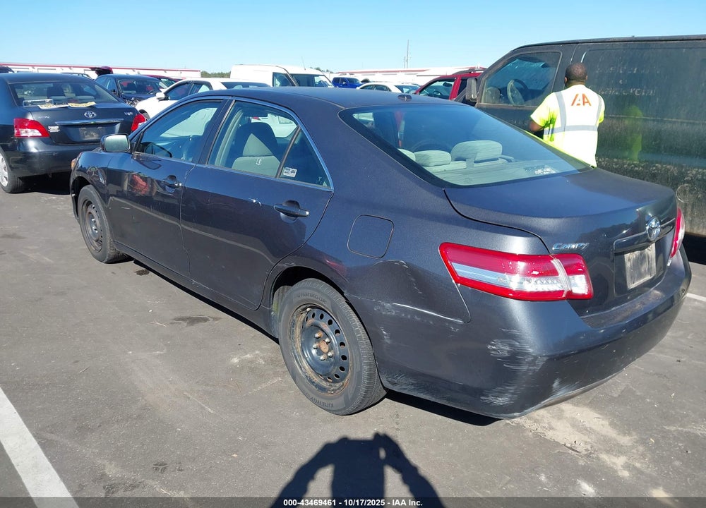 2011 TOYOTA CAMRY LE VIN: 4T1BF3EK1BU203425