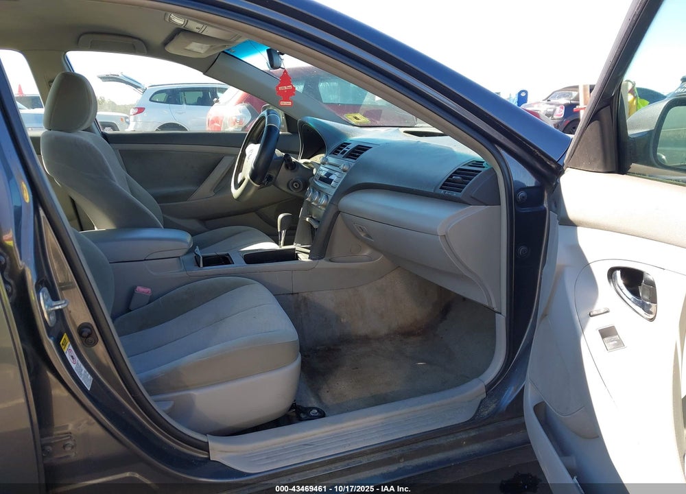 2011 TOYOTA CAMRY LE VIN: 4T1BF3EK1BU203425