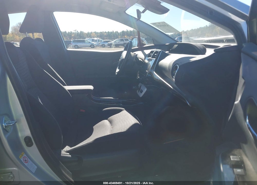 2017 TOYOTA PRIUS PRIME PLUS VIN: JTDKARFP9H3061100