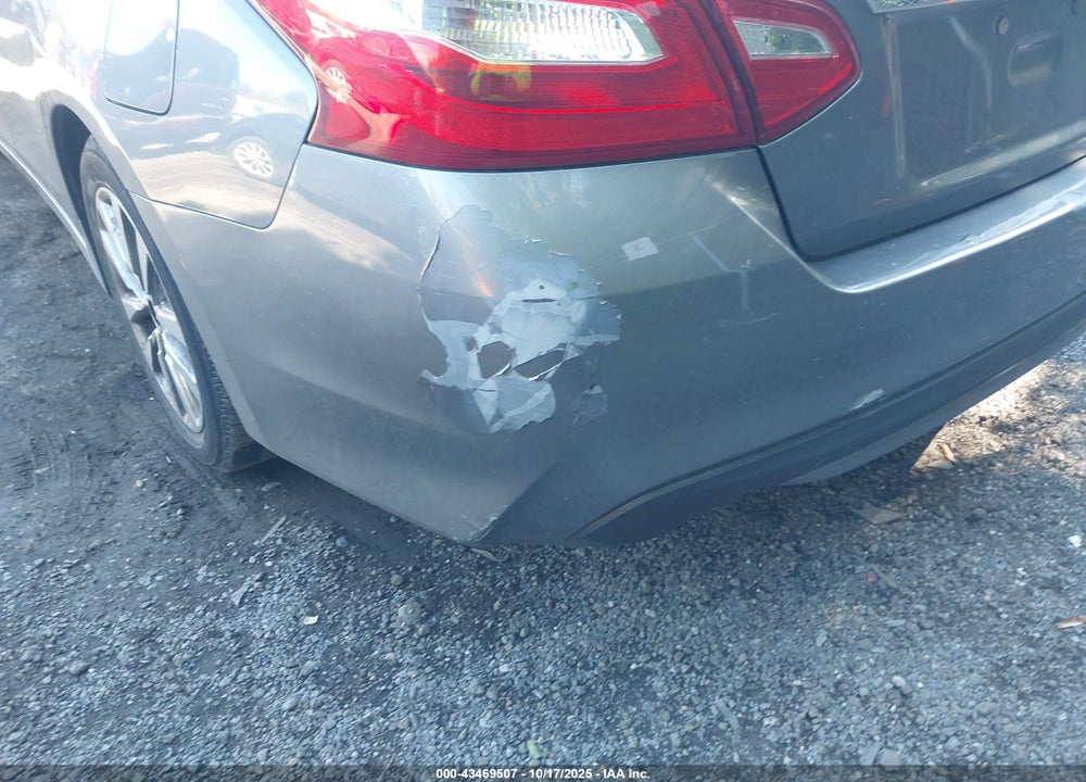 2017 NISSAN ALTIMA 2.5 SV VIN: 1N4AL3AP0HC249827