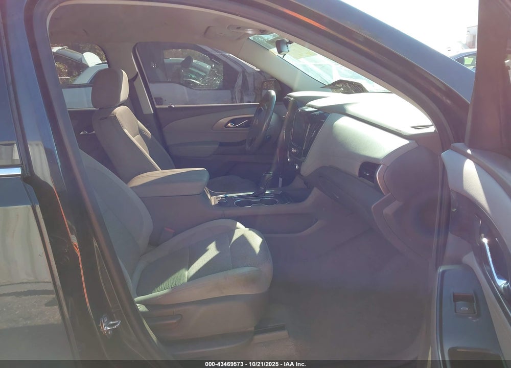 2019 CHEVROLET TRAVERSE VIN: 1GNEVGKW4KJ319259
