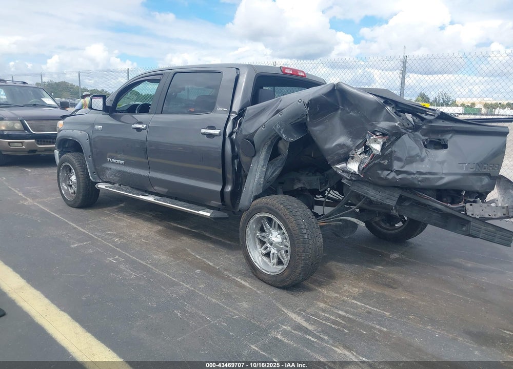 2018 TOYOTA TUNDRA LIMITED 5.7L V8 VIN: 5TFHW5F19JX774917