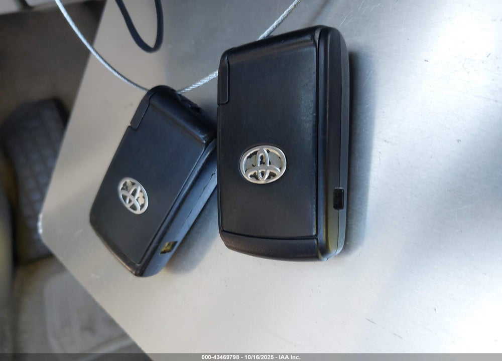 2006 TOYOTA PRIUS VIN: JTDKB20U767531908