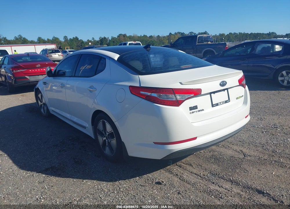 2013 KIA OPTIMA HYBRID VIN: KNAGM4AD8D5039128
