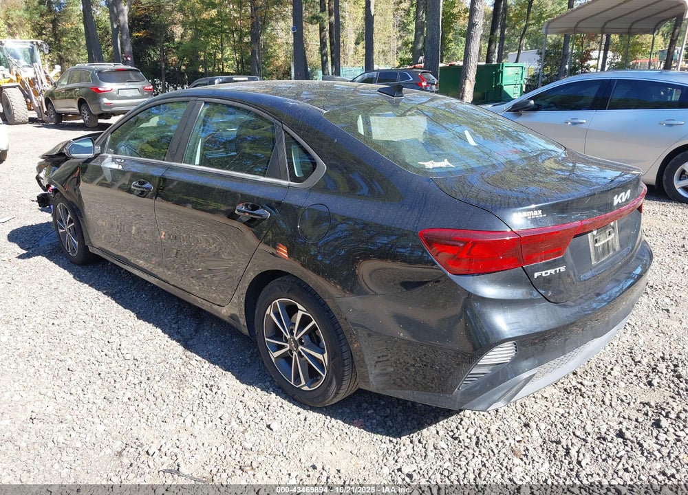 2022 KIA FORTE LXS VIN: 3KPF24AD8NE471227