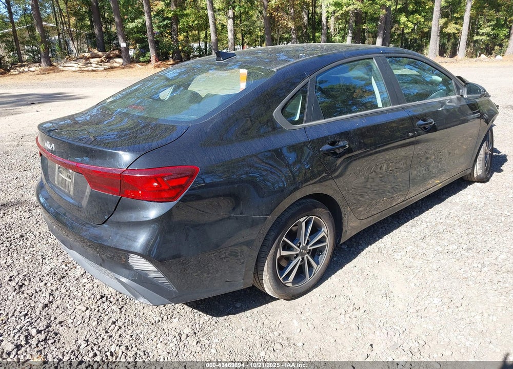 2022 KIA FORTE LXS VIN: 3KPF24AD8NE471227