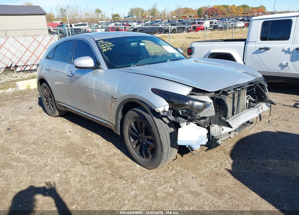 2017 INFINITI QX70 VIN: JN8CS1MU7HM143188