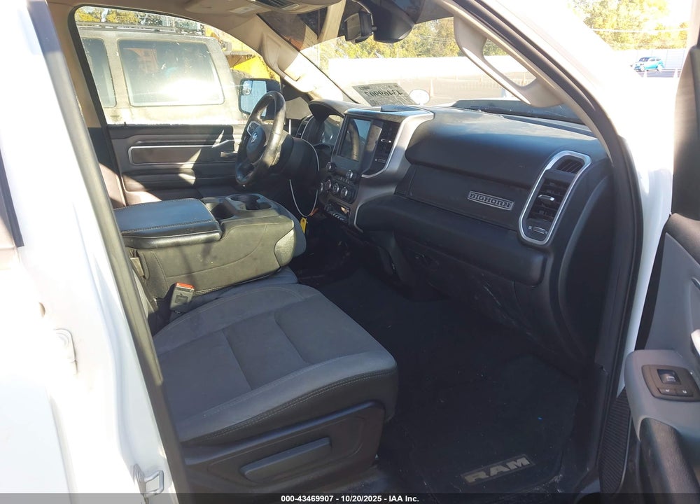 2019 RAM 1500 BIG HORN/LONE STAR 4X4 5'7 BOX VIN: 1C6SRFFT6KN663864