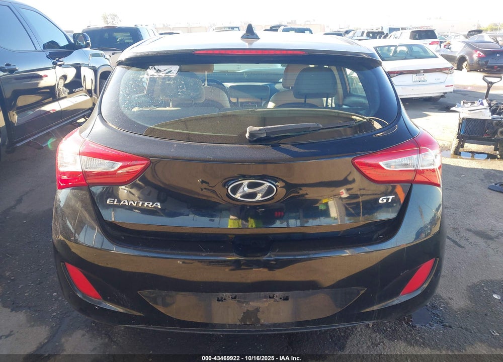2016 HYUNDAI ELANTRA VIN: KMHD35LH7GU323340