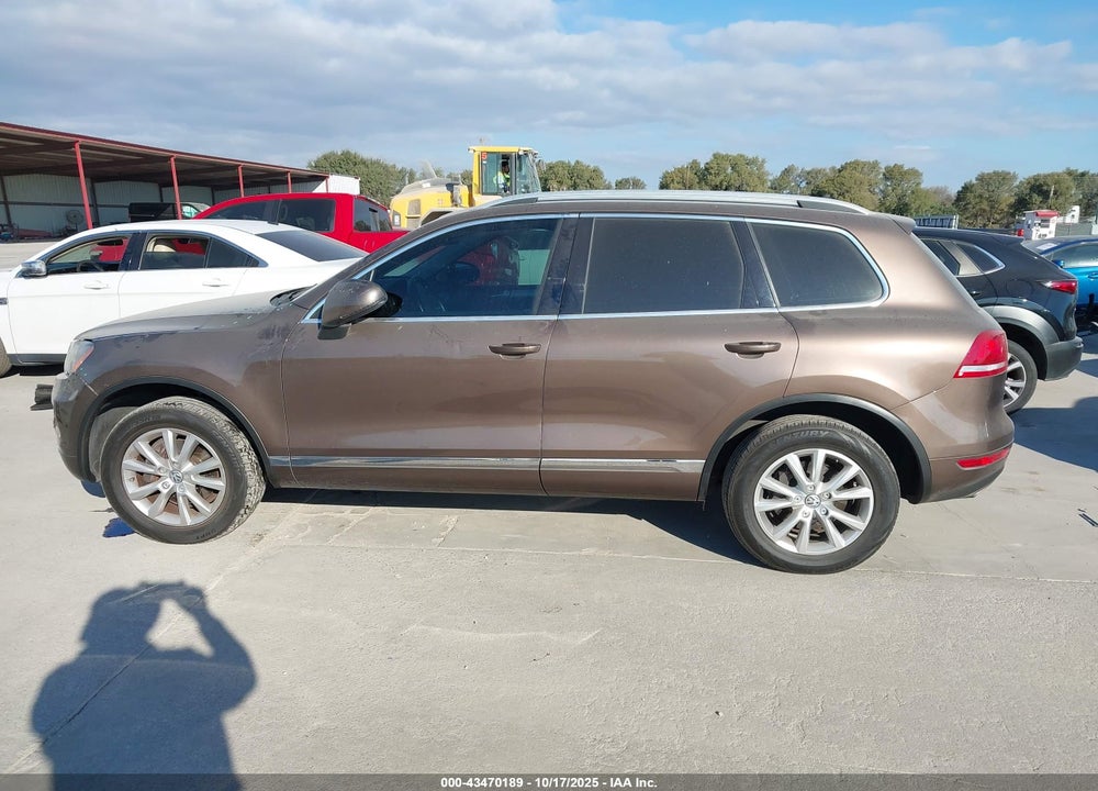 2013 VOLKSWAGEN TOUAREG VIN: WVGEF9BP4DD009474