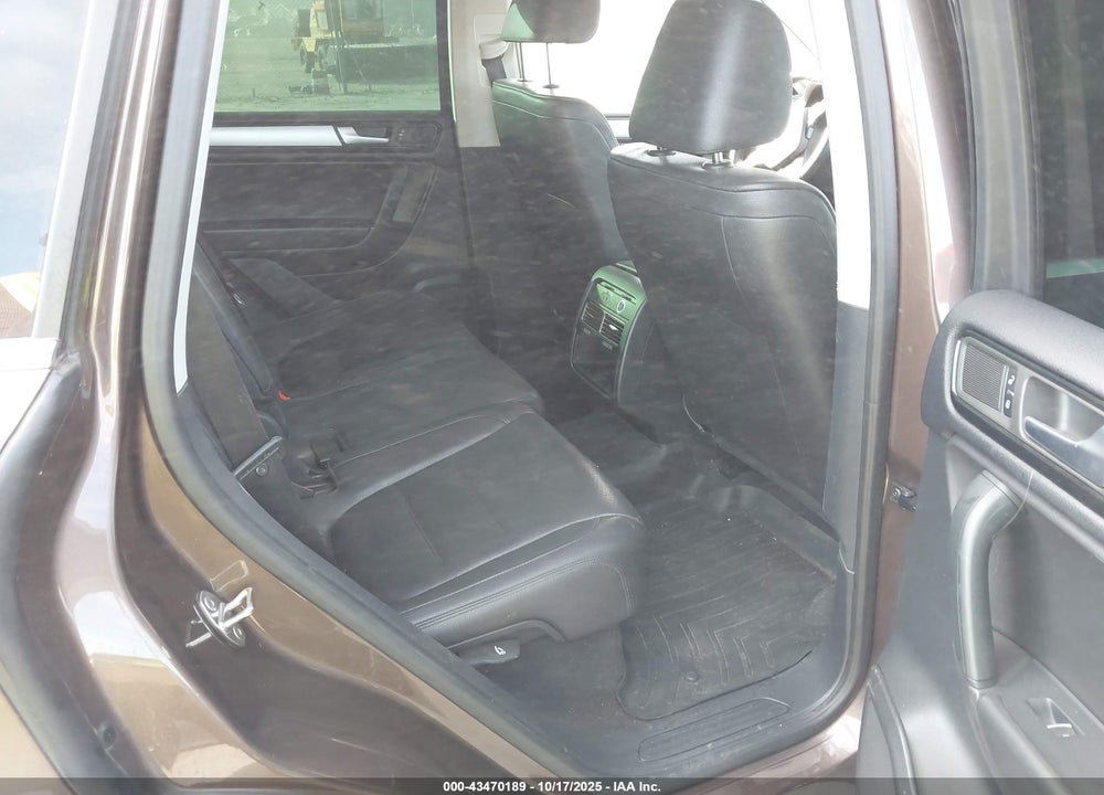 2013 VOLKSWAGEN TOUAREG VIN: WVGEF9BP4DD009474