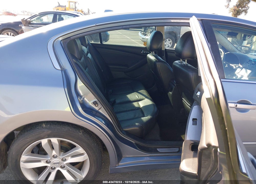 2011 NISSAN ALTIMA 3.5 SR VIN: 1N4BL2AP9BN480266
