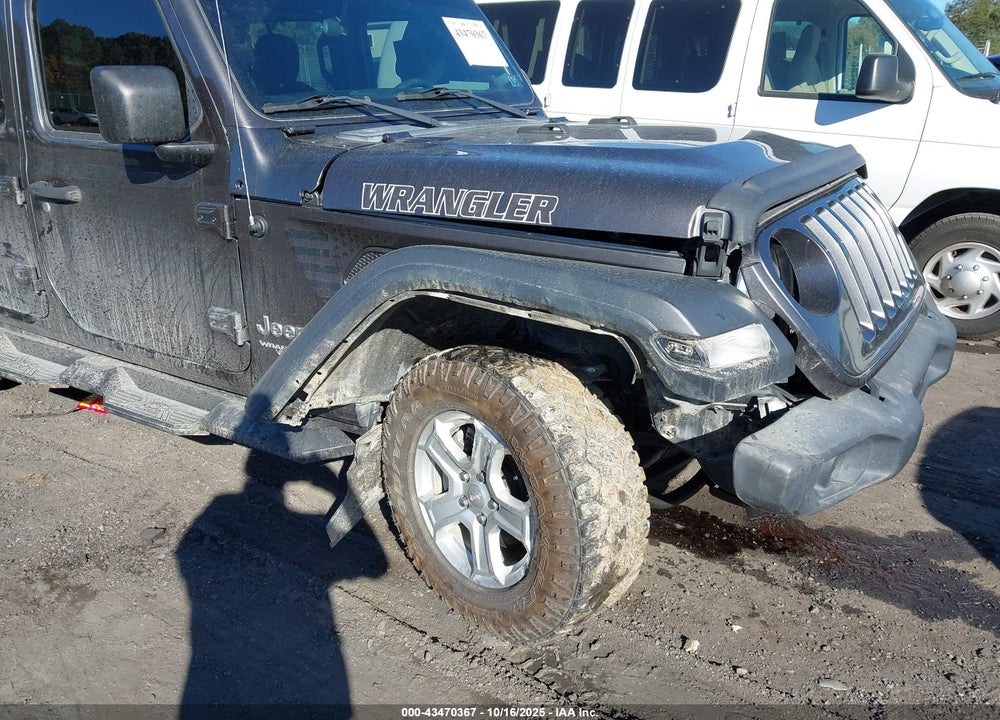 2018 JEEP WRANGLER UNLIMITED SPORT S 4X4 VIN: 1C4HJXDG1JW227096