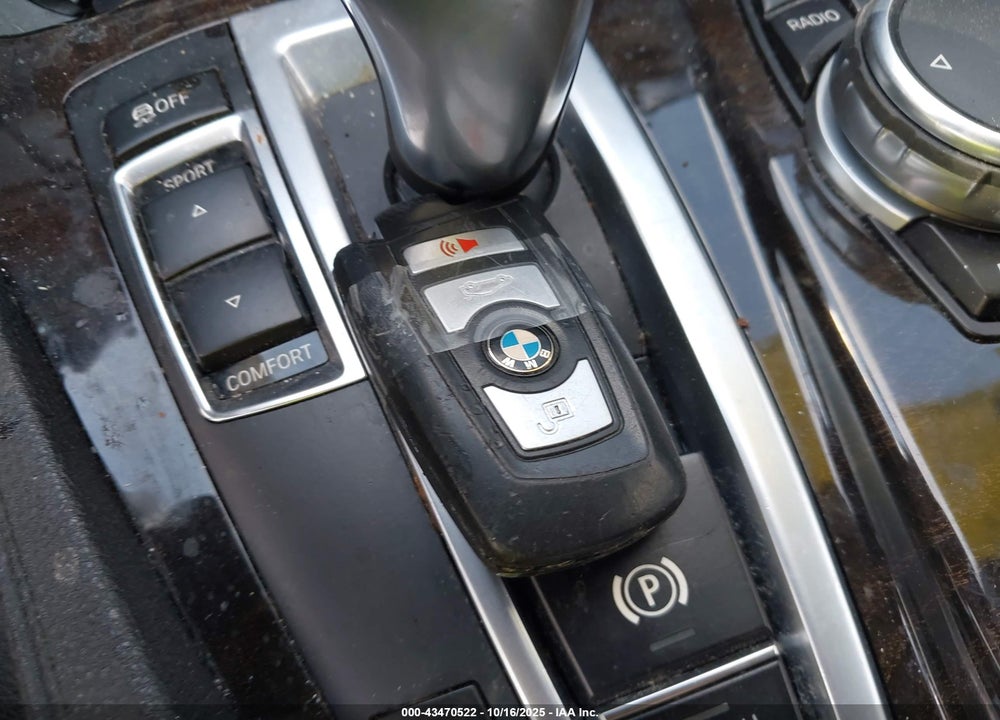 2015 BMW 5 SERIES VIN: WBA5A5C54FD525018