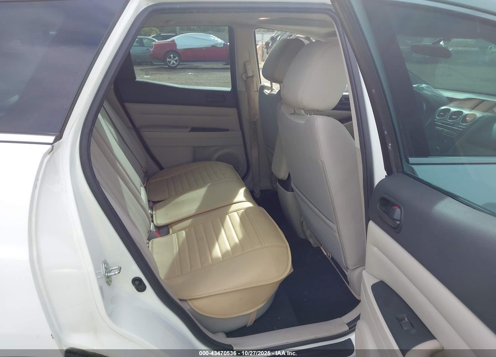 2011 MAZDA CX-7 I SPORT VIN: JM3ER2B55B0382875