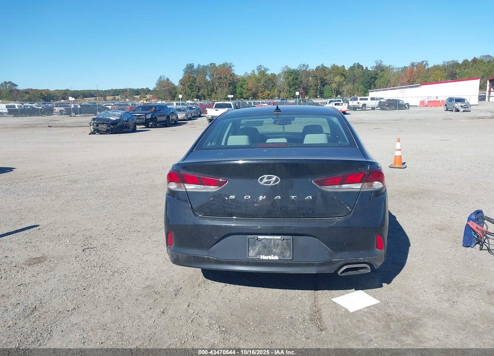2018 HYUNDAI SONATA SEL VIN: 5NPE34AF7JH651184