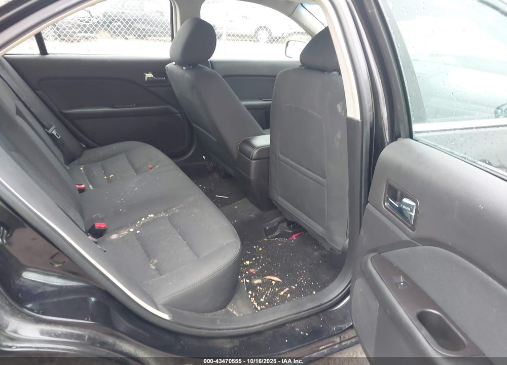 2011 FORD FUSION VIN: 3FAHP0HA6BR155401