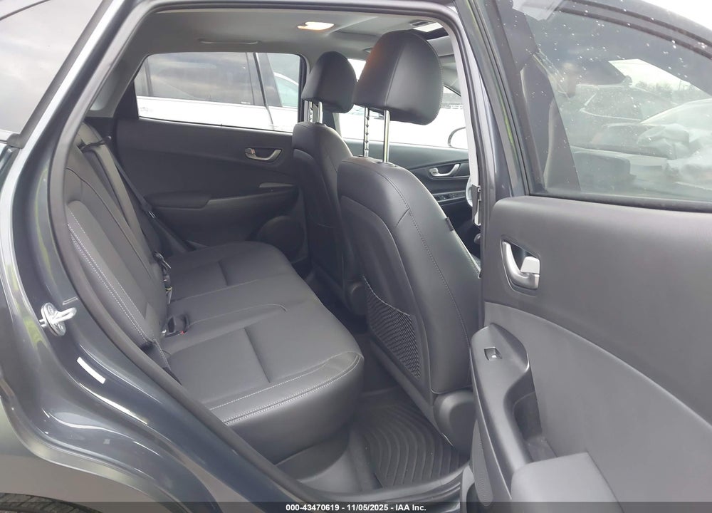 2018 HYUNDAI KONA VIN: KM8K3CA58JU067284