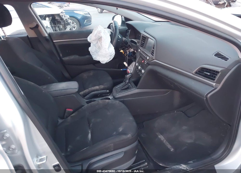 2020 HYUNDAI ELANTRA SEL VIN: 5NPD84LF1LH518563
