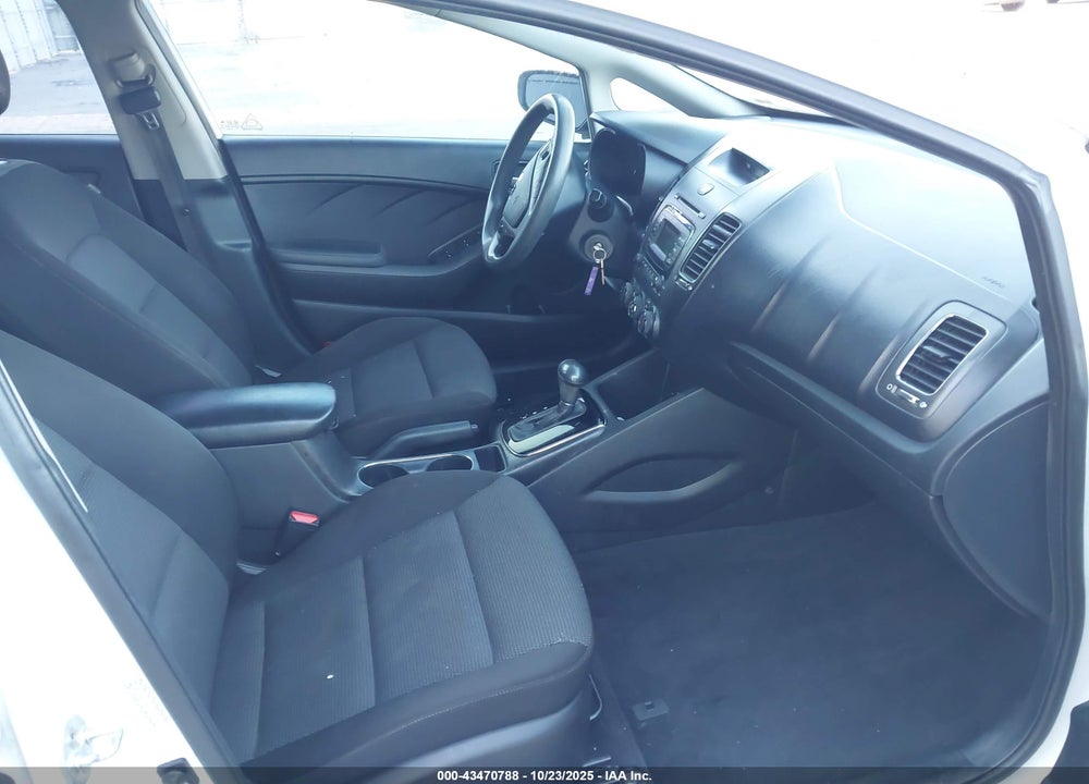2017 KIA FORTE VIN: 3KPFK4A79HE029197