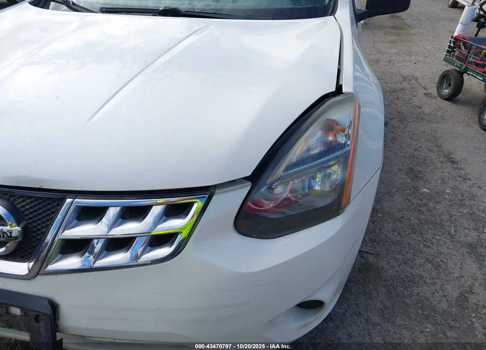 2015 NISSAN ROGUE SELECT S VIN: JN8AS5MV7FW754752