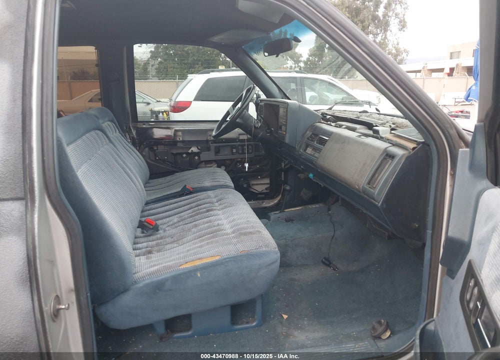 1991 CHEVROLET GMT-400 K1500 VIN: 2GCEK19K2M1146579