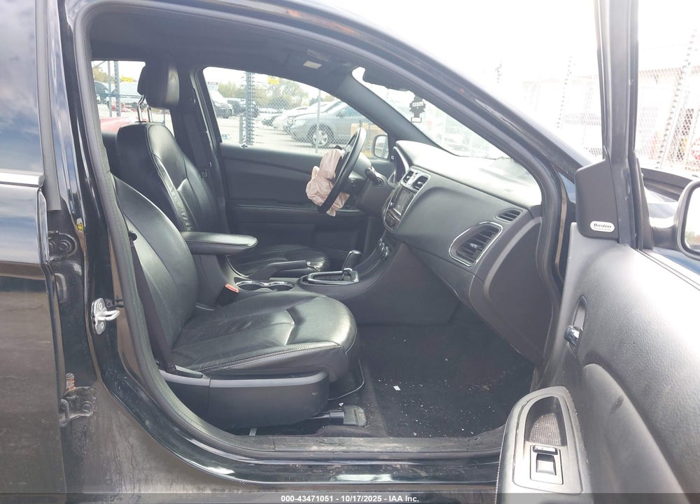 2011 CHRYSLER 200 LIMITED VIN: 1C3BC2FG6BN599206