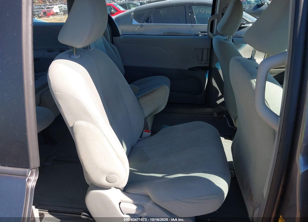 2014 TOYOTA SIENNA L V6 7 PASSENGER VIN: 5TDZK3DC9ES436793